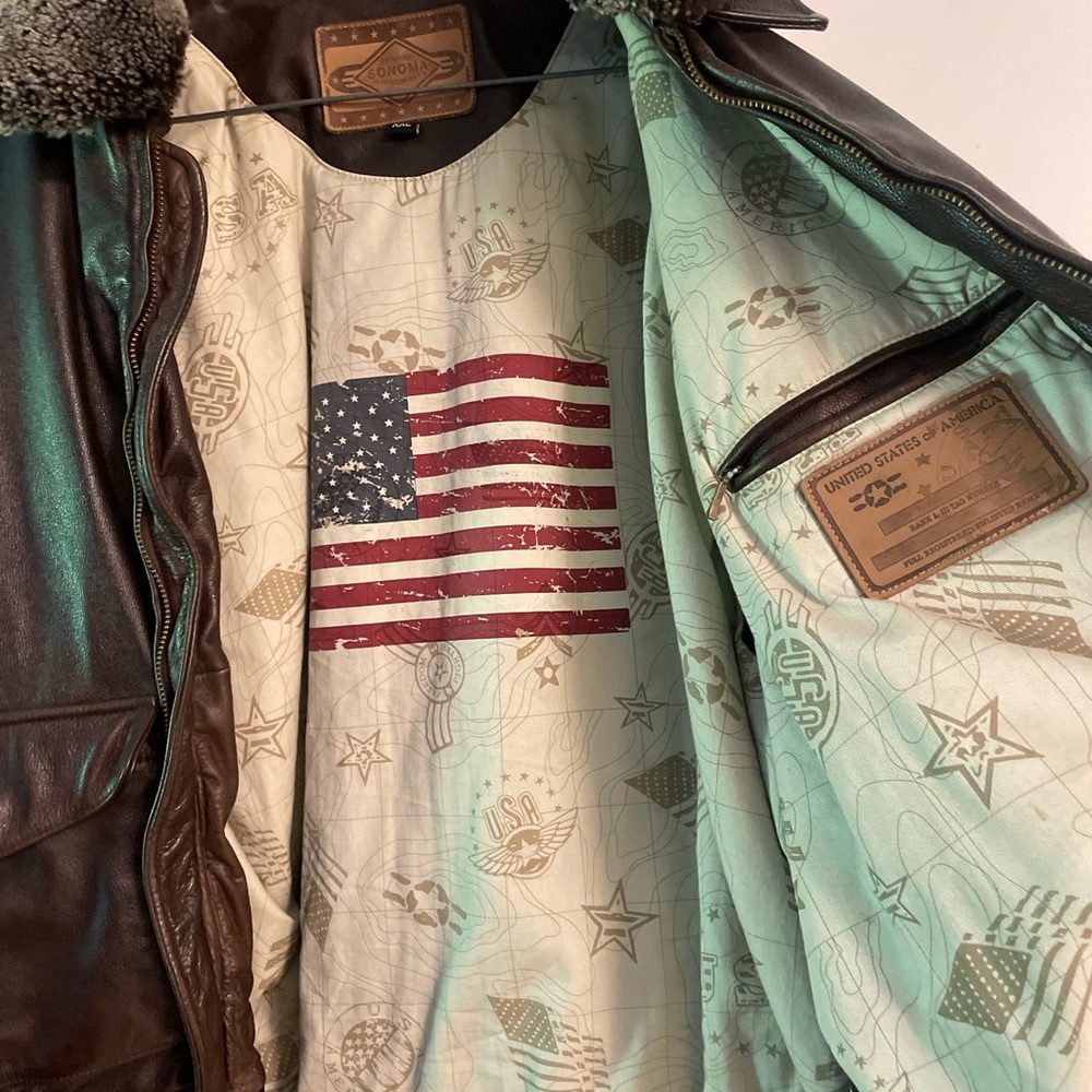 Bomber jacket